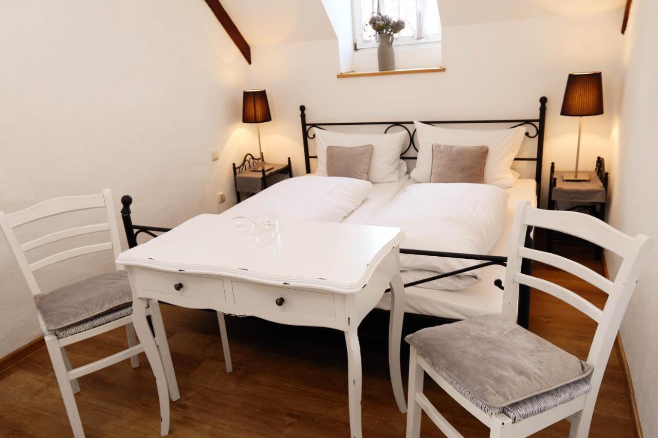 Hotel Klostermuehle Siebenborn Maring-Noviand Exteriör bild